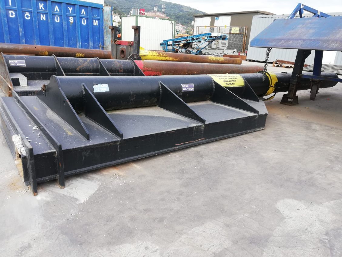 KONTEYNER YÜKLEME VE BOŞALTMA EKİPMANLARI